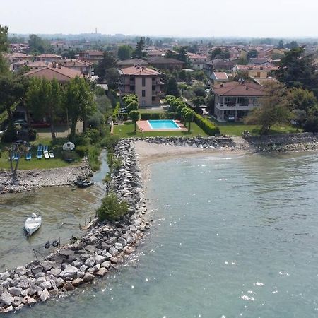 Incantevole Location Fronte Lago Sirmione Exterior photo